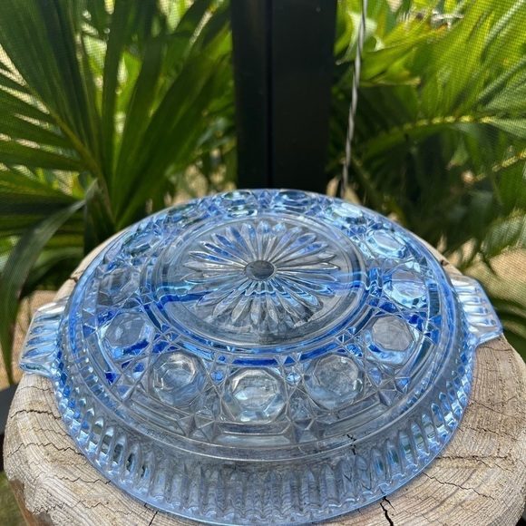 Vintage Ice Blue Indiana Windsor Round Handled Divided Relish Dish 8.5" - Picture 3 of 8